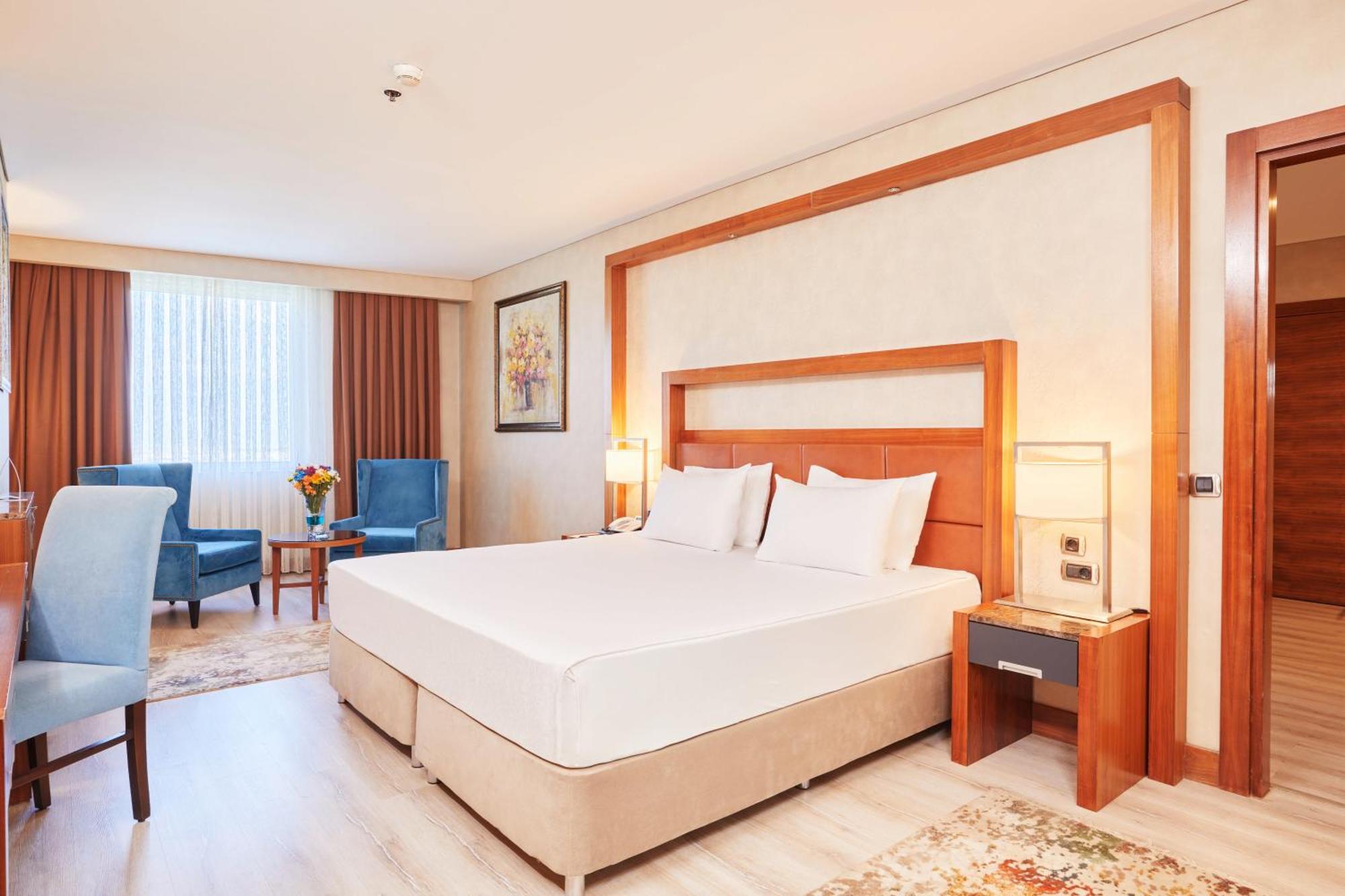 Dedeman Konya Hotel Convention Center Екстериор снимка