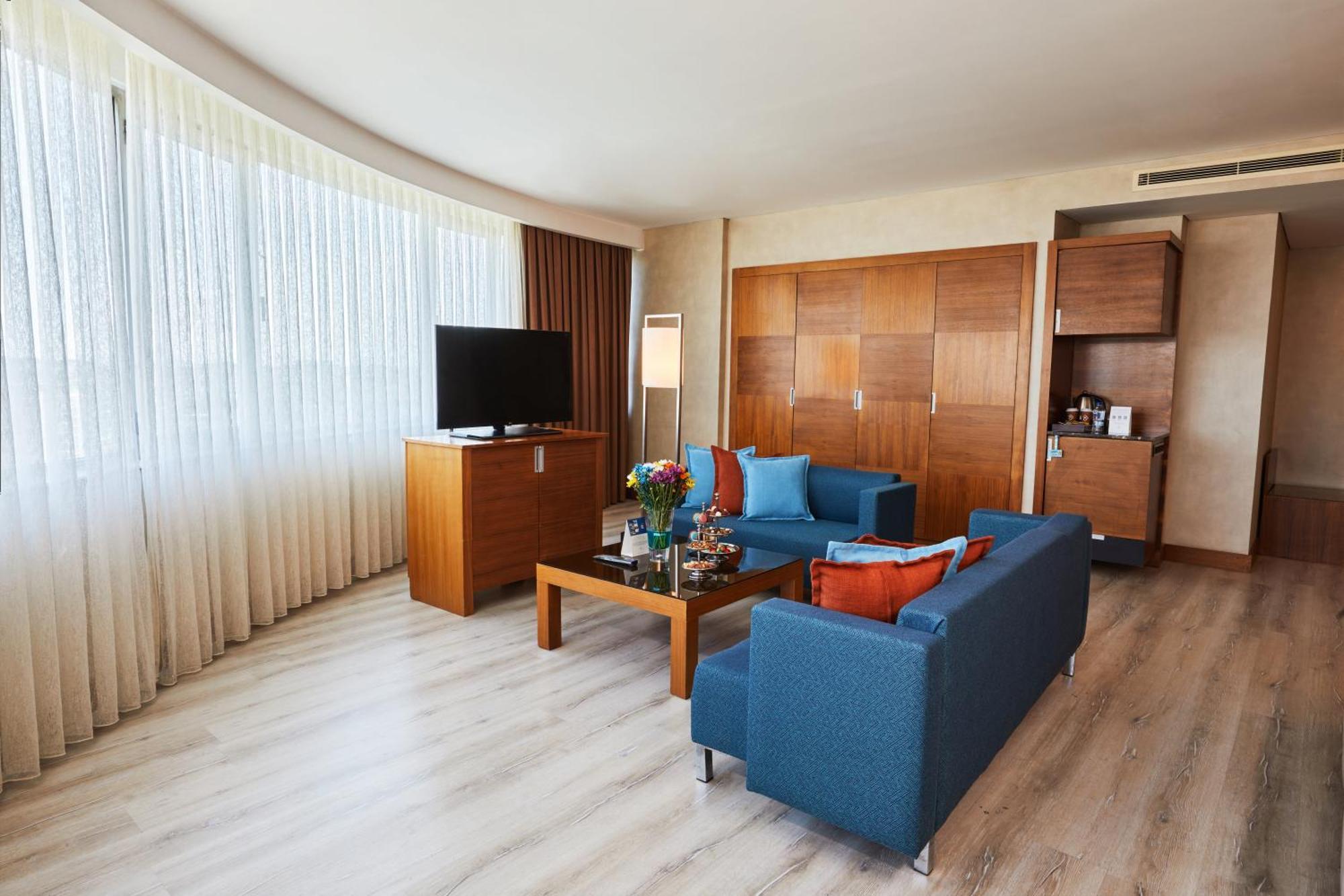 Dedeman Konya Hotel Convention Center Екстериор снимка