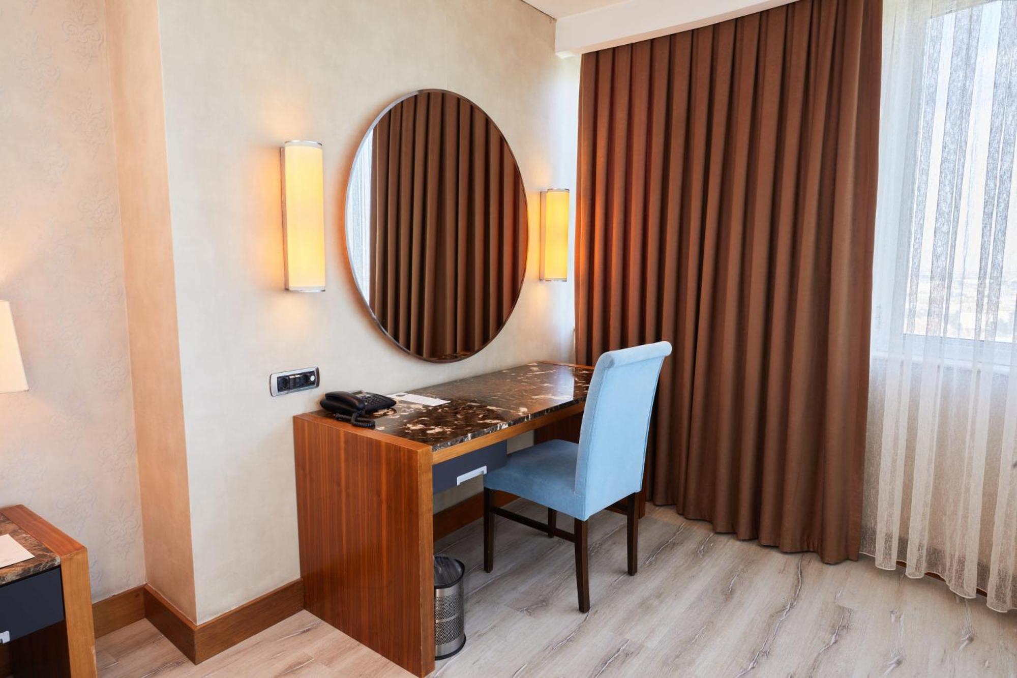 Dedeman Konya Hotel Convention Center Екстериор снимка