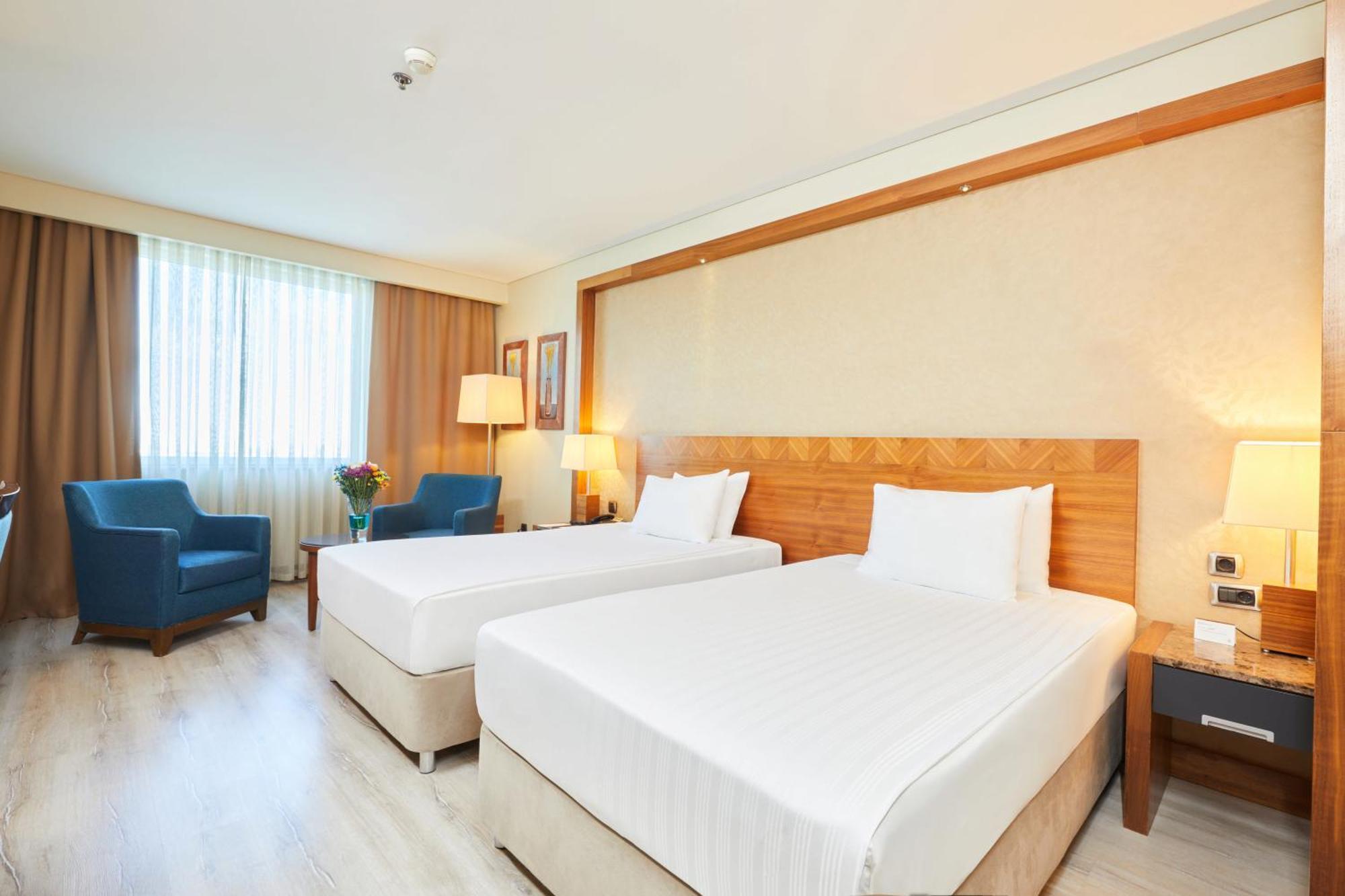 Dedeman Konya Hotel Convention Center Екстериор снимка