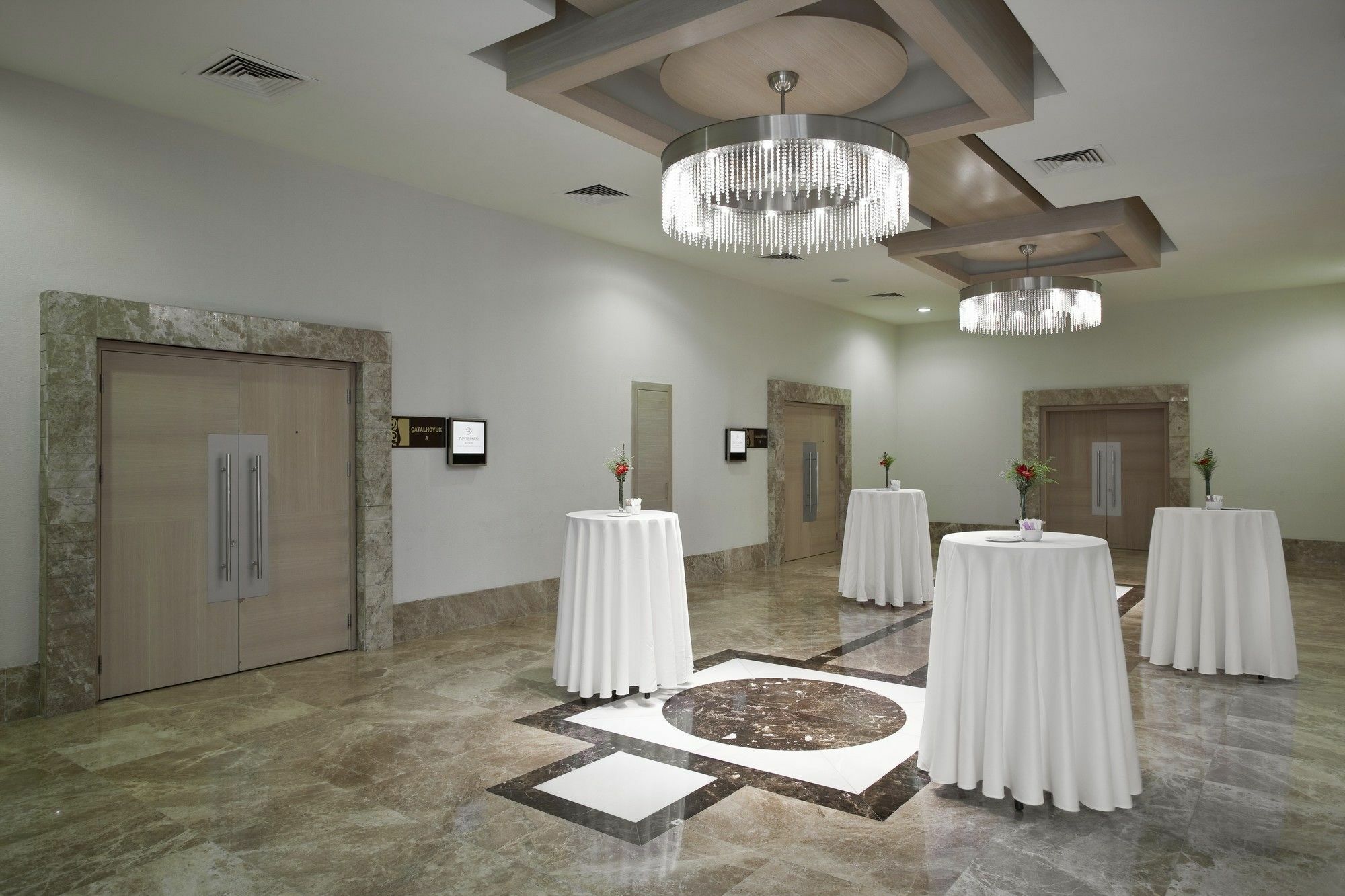 Dedeman Konya Hotel Convention Center Екстериор снимка